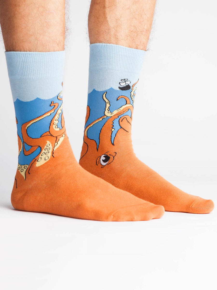 Men's orange and blue kraken patterned happy socks